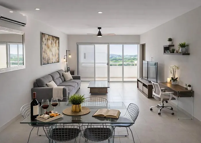 Luxury Penthouse Rooftop Pool Walk To *