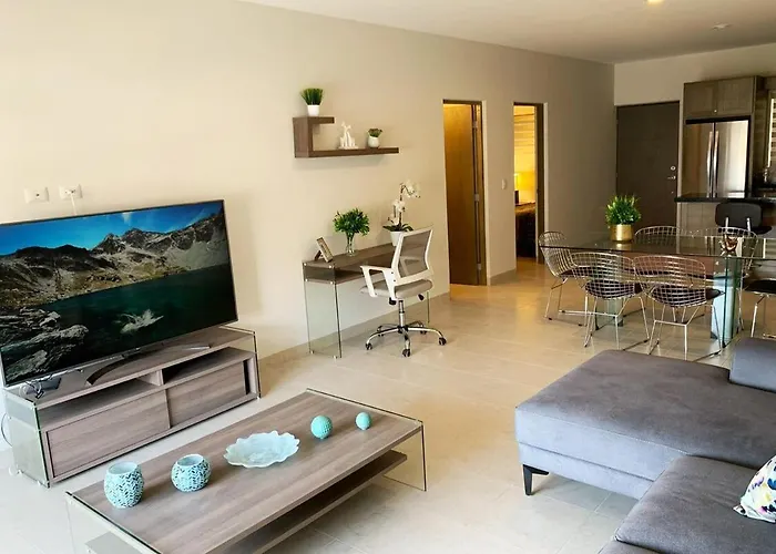 Apartment Luxury Penthouse Rooftop Pool Walk To *